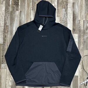 Oakley Fully Loaded Tech Fleece Blackout Hoodie with Front Pocket NWT!